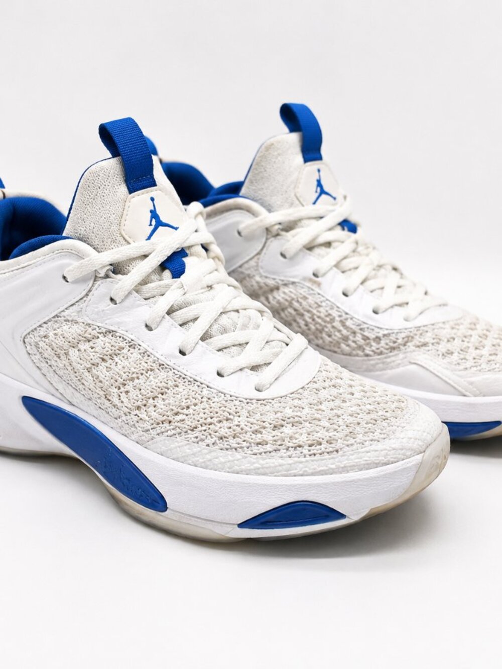 Nike Air Jordan 11 CMFT Low Men's Size 11 White Blue Basketball Shoes